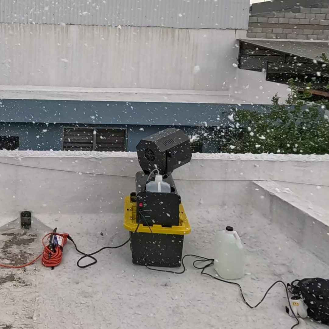 Máquina de nieve artificial  2000 W