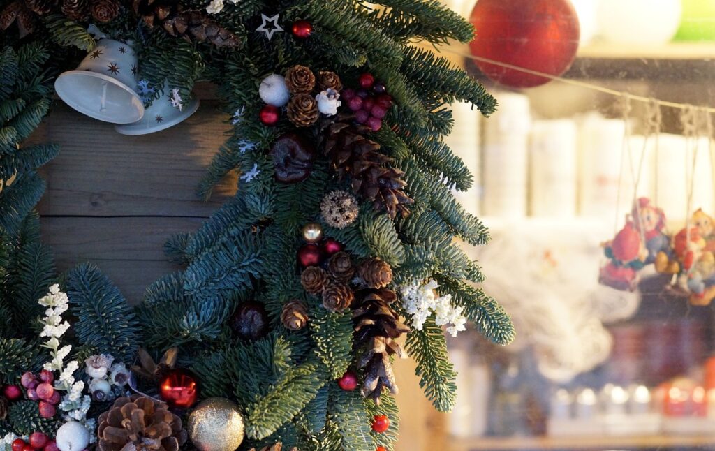 Las ferias navideñas mezclan toda la diversión en un mismo lugar; comida, luces festivas, regalos padrísimos y decoración navideña ¿Qué más se puede pedir?